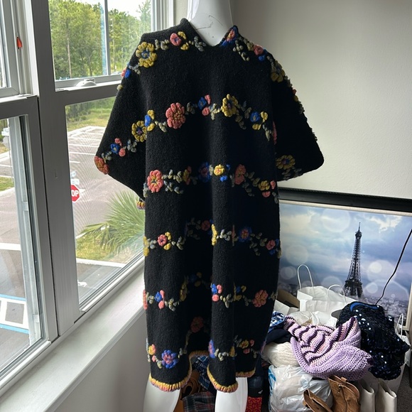 IPERICO MADE IN ITALY WOOL BLEND SHAWL SIZE OS - Picture 3 of 7